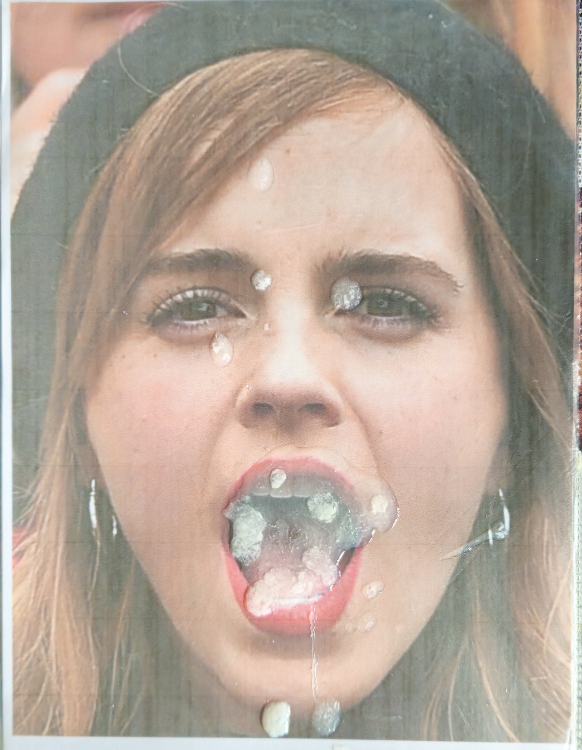 PlyXC3Qx Emma Watson double cum tribute 02.jpg